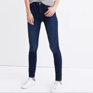 NWOT Curvy High-Rise Blue Skinny Jeans